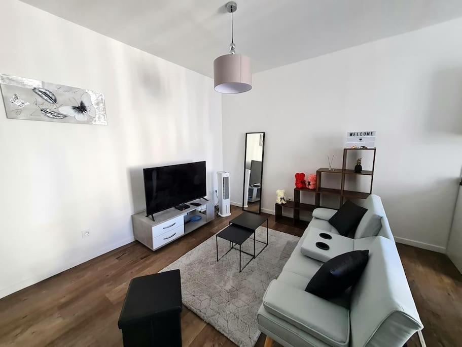 Appartement Moderne, 5 Min Du Centre Ville A Pied เบซิเยร์ ภายนอก รูปภาพ